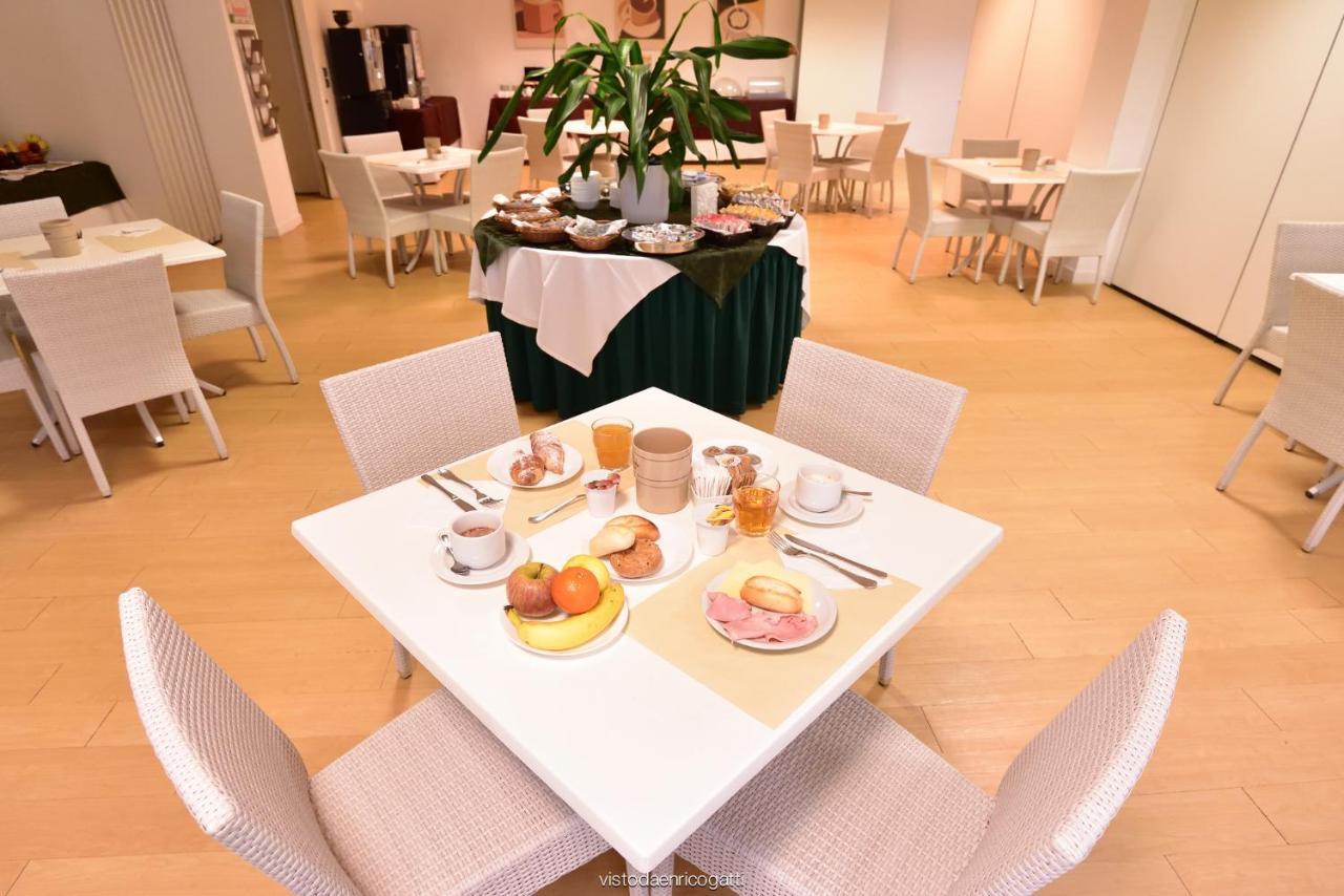 Standard Hotel Udine Pradamano المظهر الخارجي الصورة